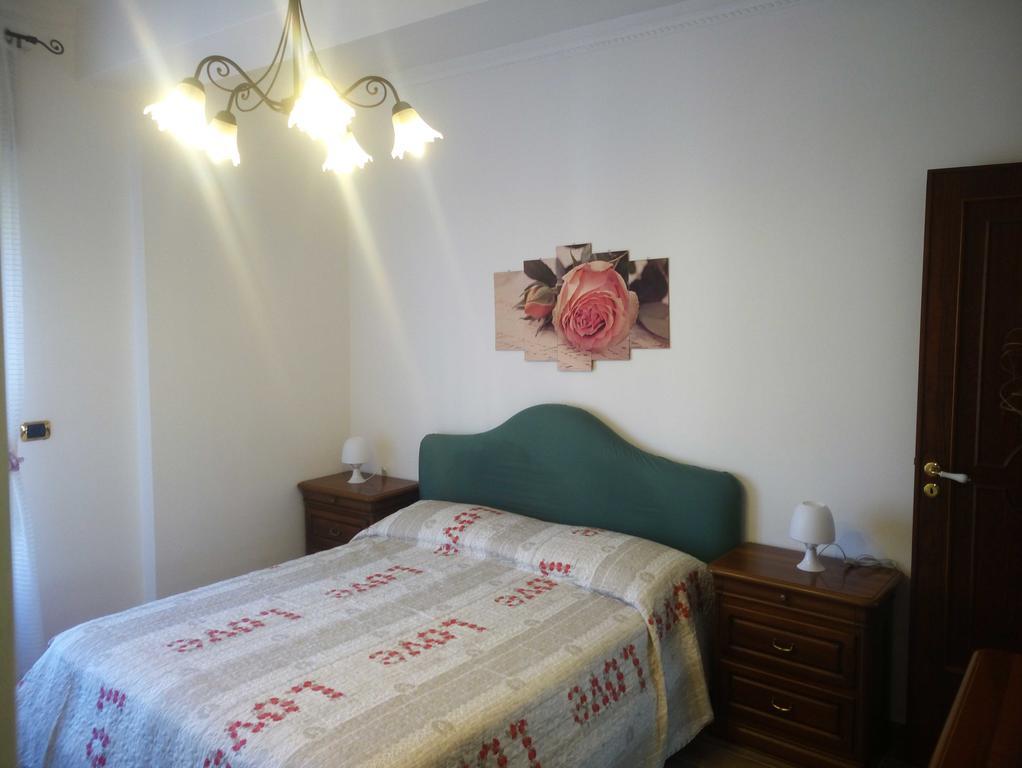 La Casa Dei Fiori - Ospitalita Diffusa Аджерола Екстериор снимка